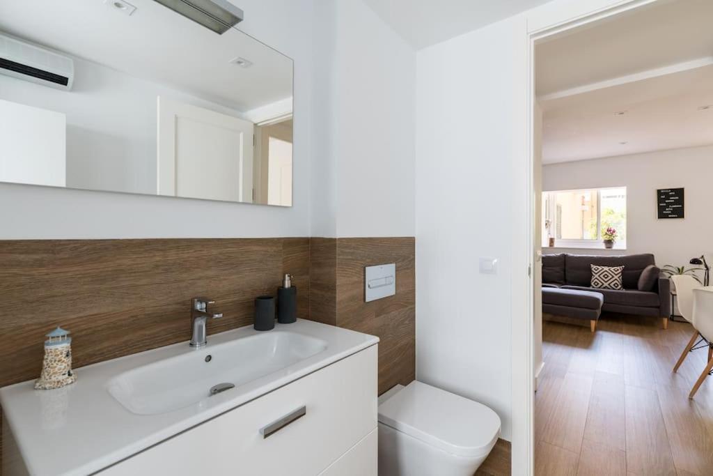 Apartamento Moderno En Triana 2 Dormitorios Y Aire Acondicionado Seville Exterior photo