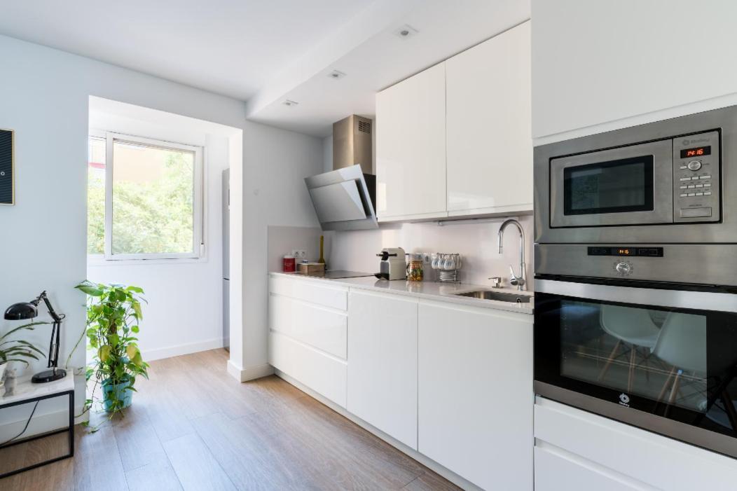 Apartamento Moderno En Triana 2 Dormitorios Y Aire Acondicionado Seville Exterior photo